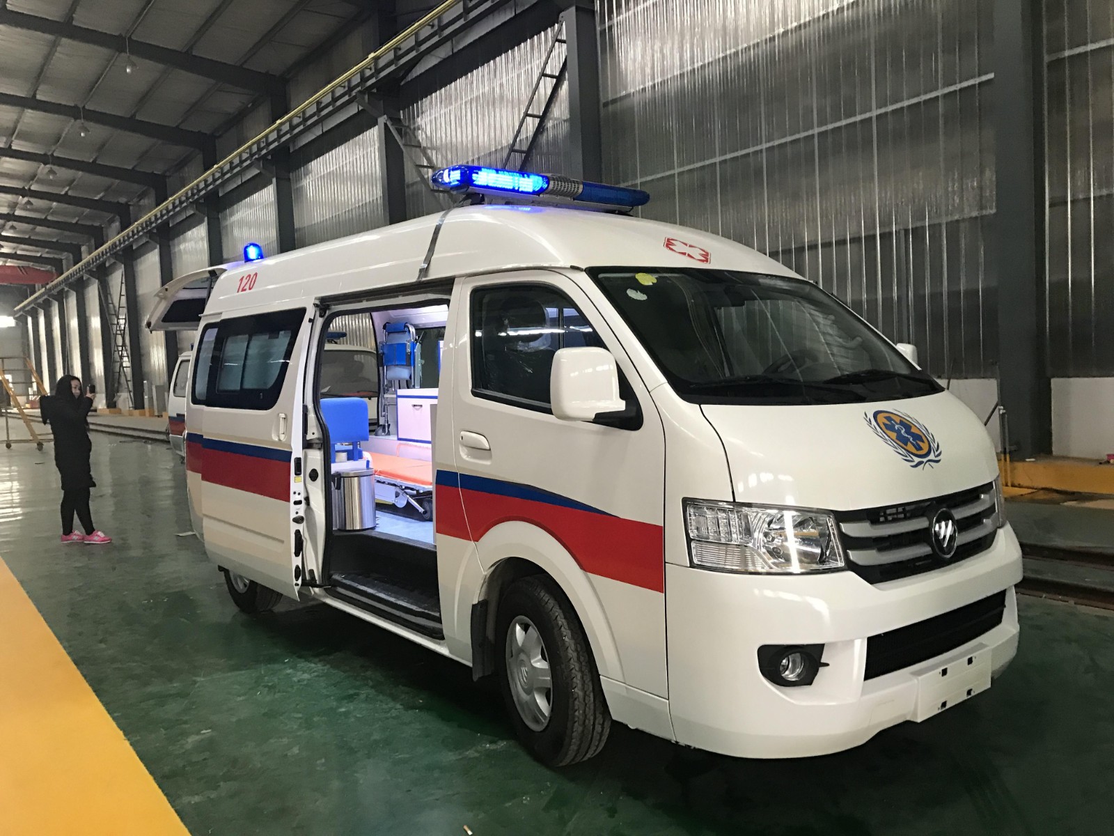 黄龙县救护车转院